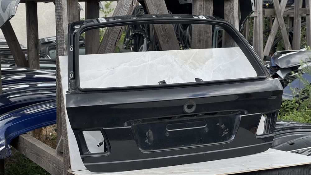 Ляда бмв е46 універсал Black Sapphire Metallic 475 Задня ляда кришка багажник БМВ Е46 чорна рестайлінг до рестайлінг Задня ляда Кришка