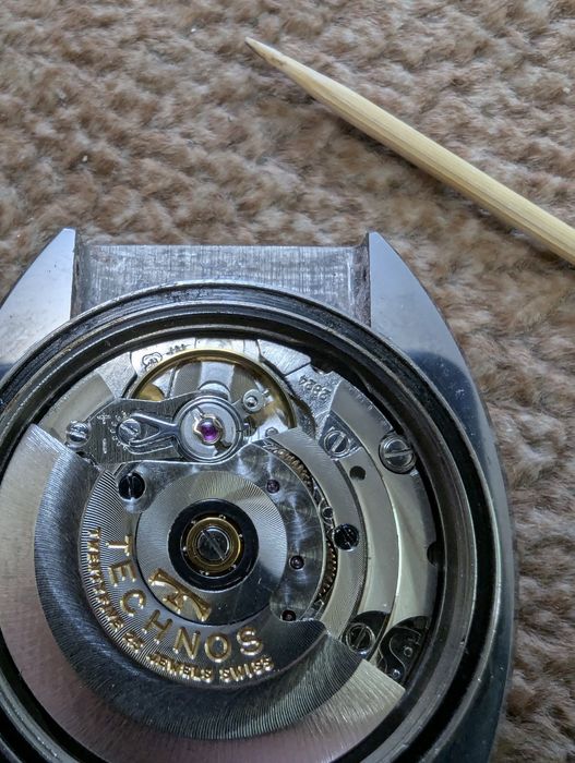 Часи Technos Borazon Deluxe.  Не Rado