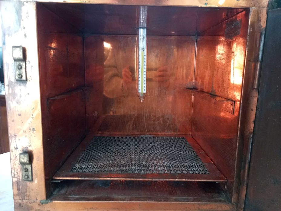 Antiga estufa de esterilização médica Alemã C. Gerhardt