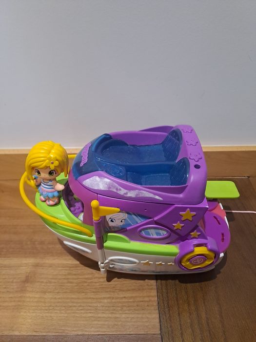 pinipons barco com boneca