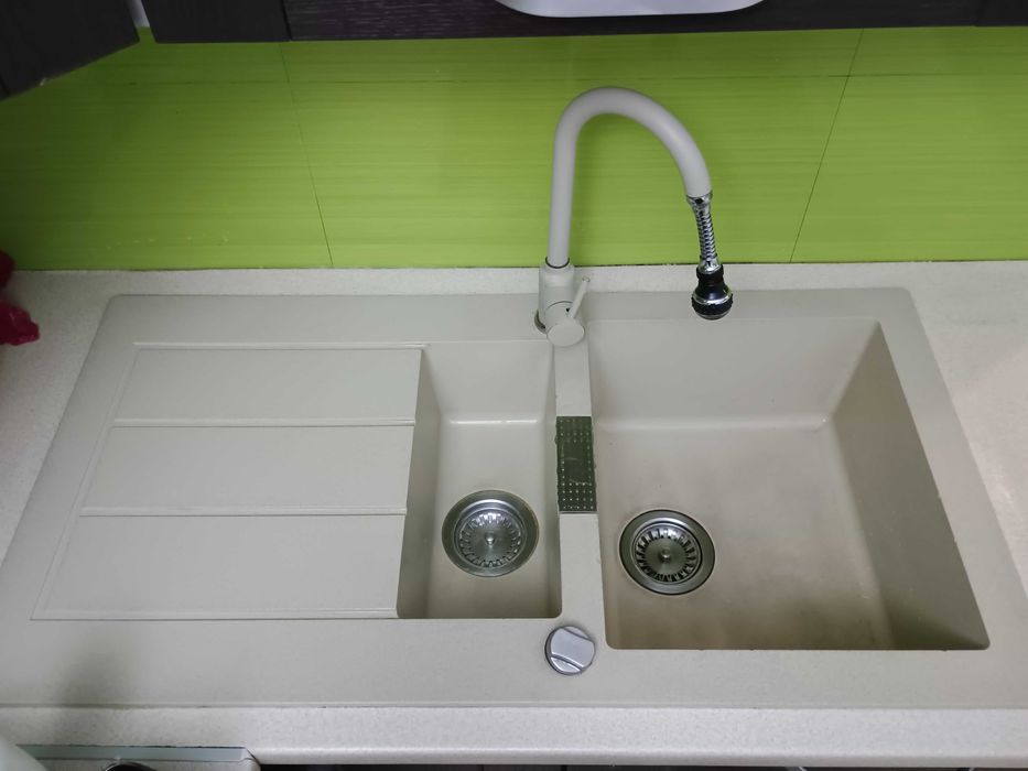 Zlewozmywak granitowy z baterią