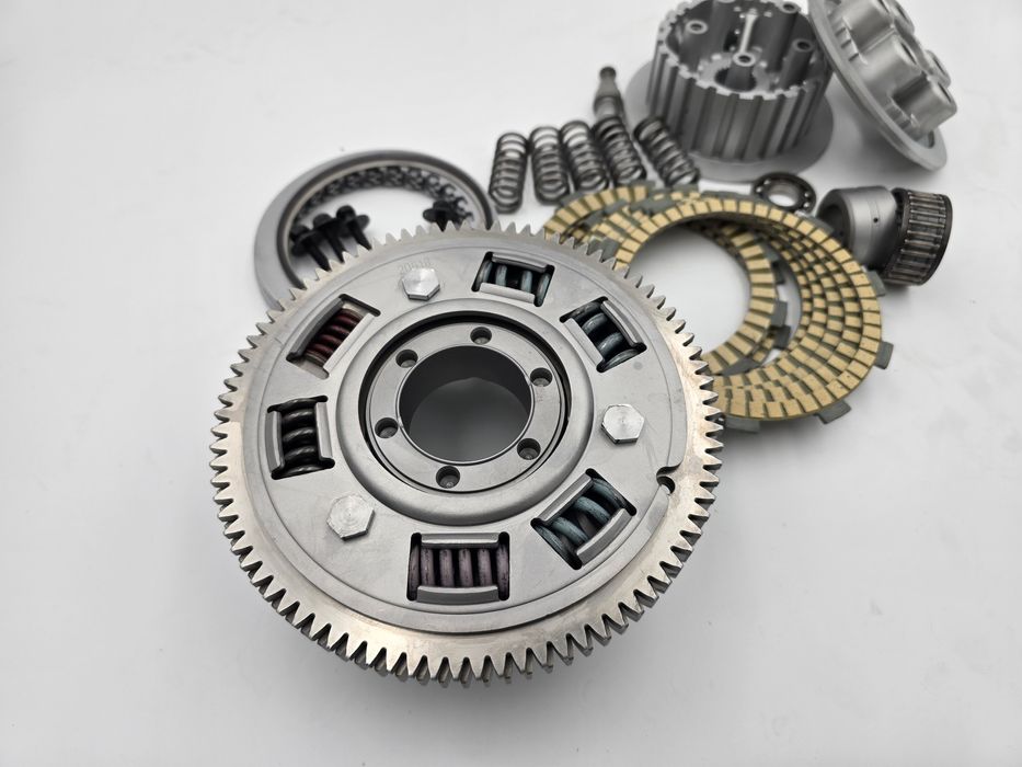 TRIUMPH TIGER 800  Sprzęgło kosz sprzęgłowy