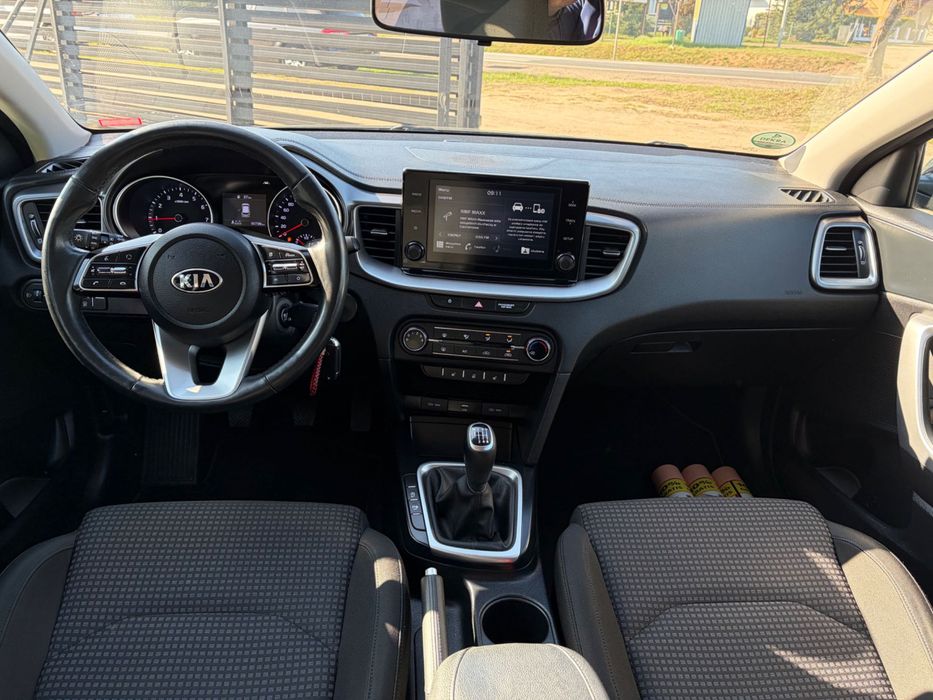 Samochód osobowy Kia Ceed