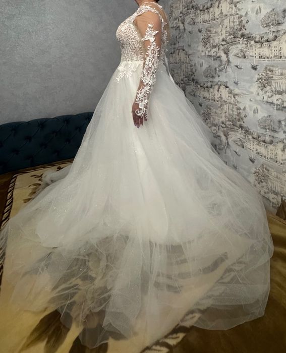 Сукня весільна НОВА