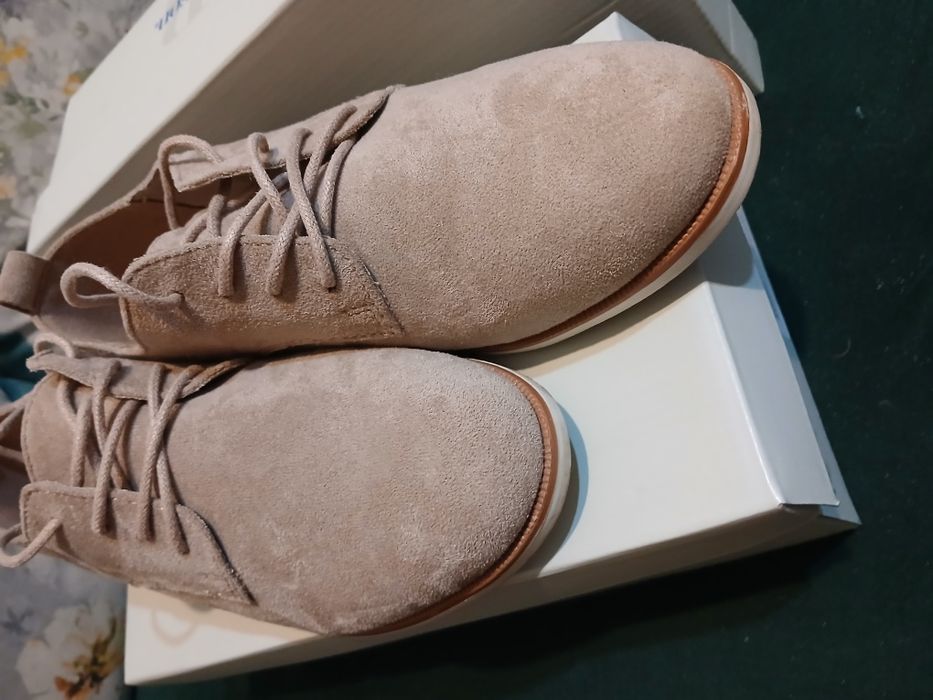 Jasne półbuty Clara Barson rozmiar 38