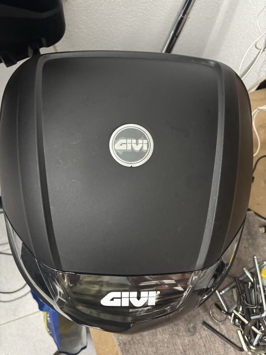 Vendo Top Case Givi 33L
