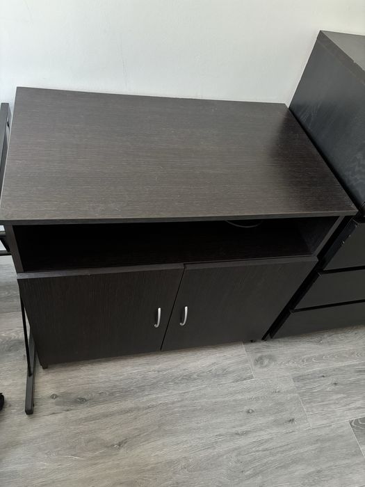 Móvel de TV IKEA TODALEN – Escuro, com Arrumação