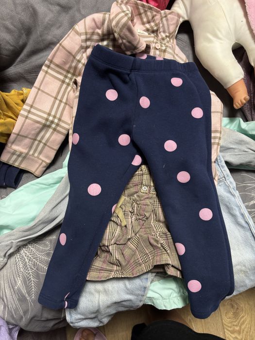 Отдам бесплатно пакет вещей на девочку 86-92