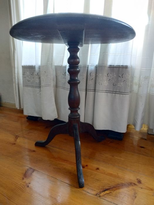 Mesa antiga pé de galo 100 anos