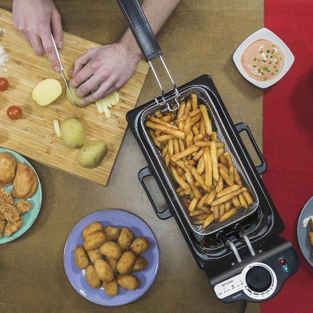 Fritadeira Cleanfry 3L Black 2000W Cecotec (Nova)