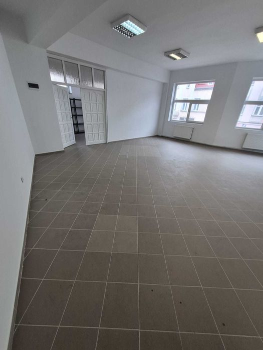 CAPITOL Lokal usługowy