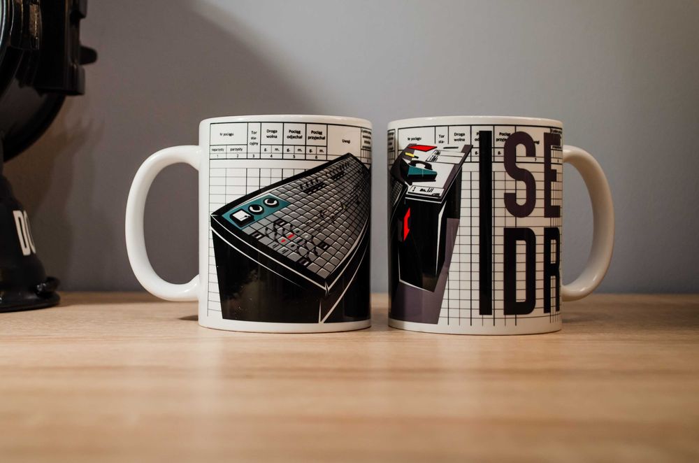 Kubek dla kolejarza, dyżurnego ruchu z napisem ISEDR