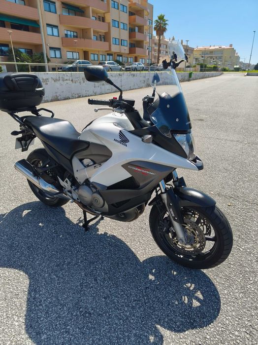 Honda vfr800X crossrunner