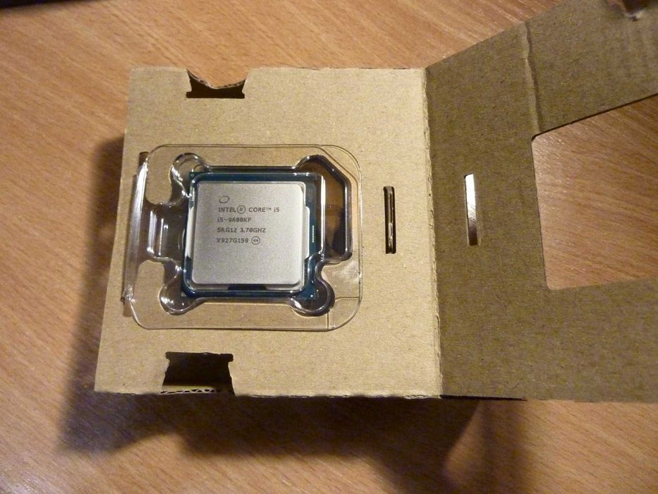 Комплект, ПК Z390 UD/i5 9600KF/DDR4 16GB/Башня/SSD120GB/Блок питания