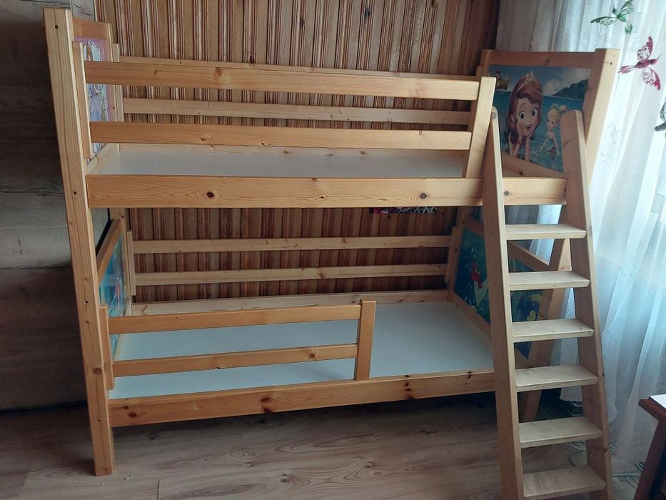 Łóżko piętrowe dla dziewczynek