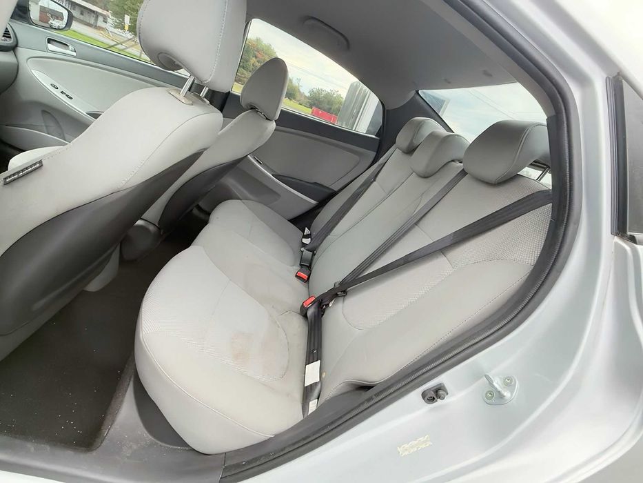 Hyundai Accent      2015