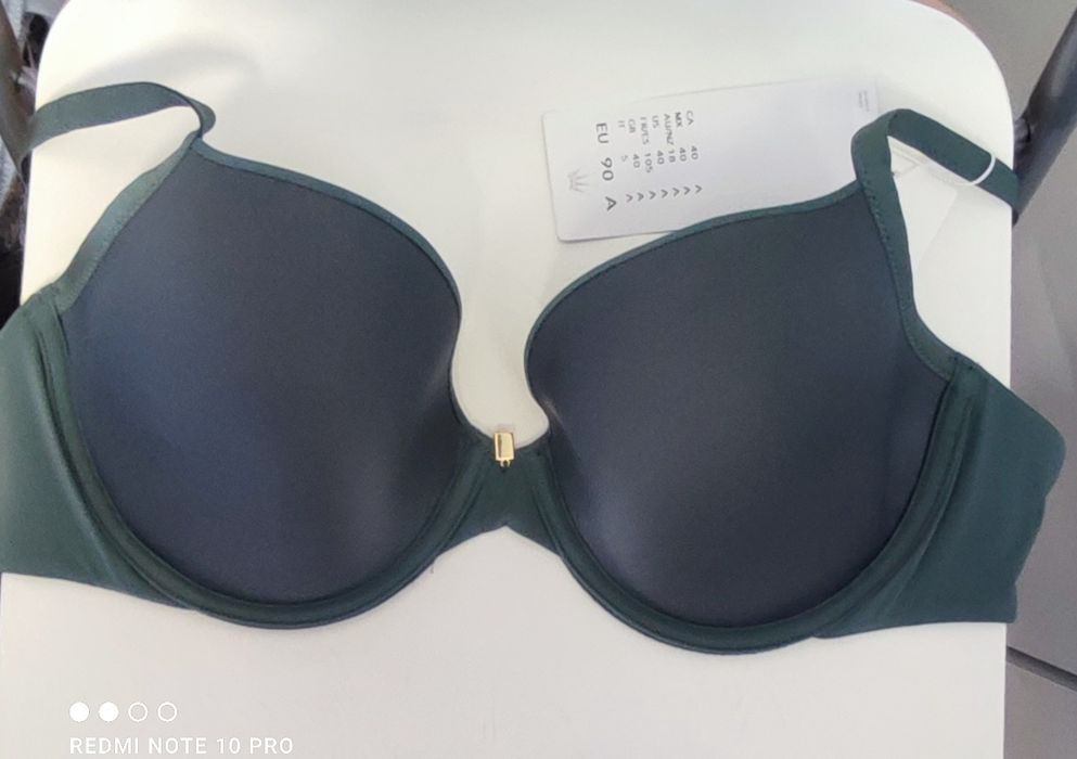 Biustonosz Triumph rozm.90A.   024