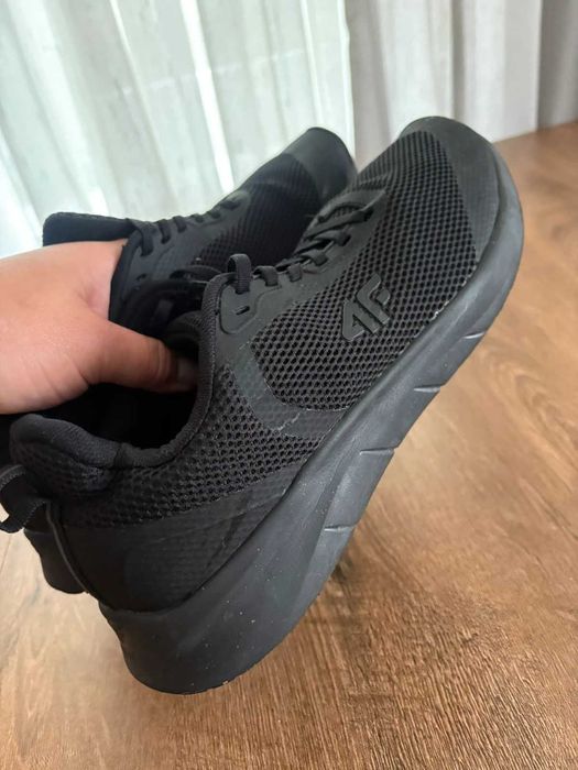 Buty męskie czarne 4f 43