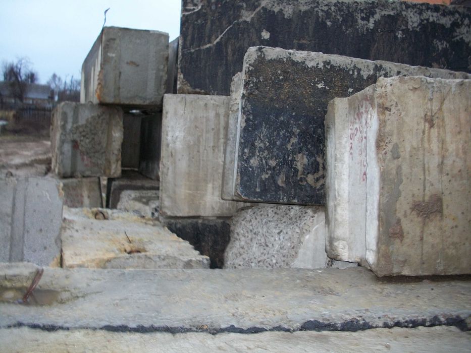 Продам фундаментні блоки