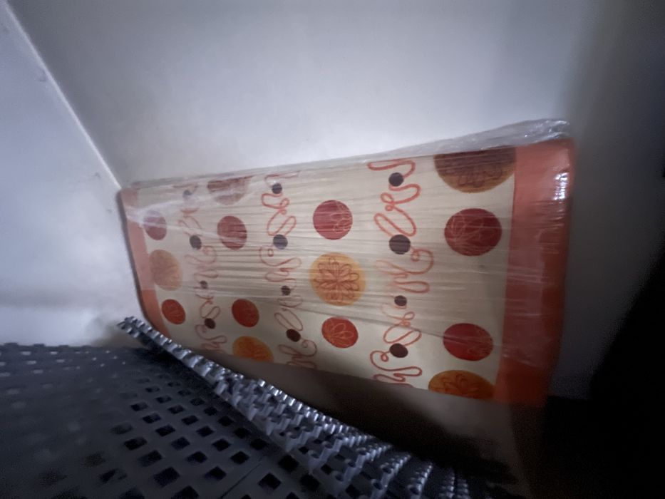 Estante de cama estofada