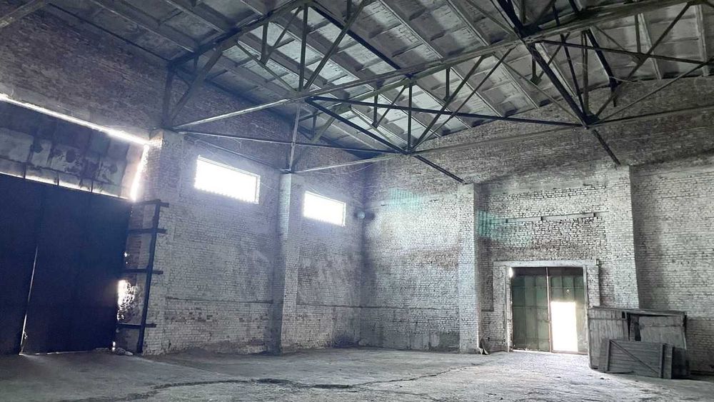 Виробничо-складський комплекс 10 560 м2, Тернопільська обл, Борщів