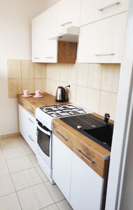 Kwatery pracownicze ; Mieszkania ; Pokoje ; Pabianice centrum