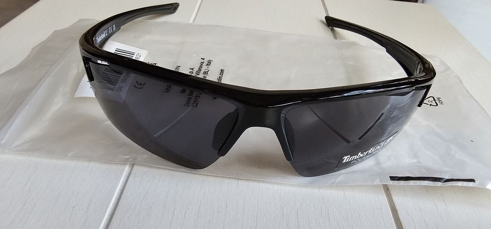 Okulary przeciwsłoneczne męskie Timberland TB7244 nowe
