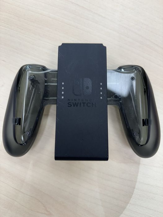 Продам Joy-con, Grip та тримачі для Nintendo Switch