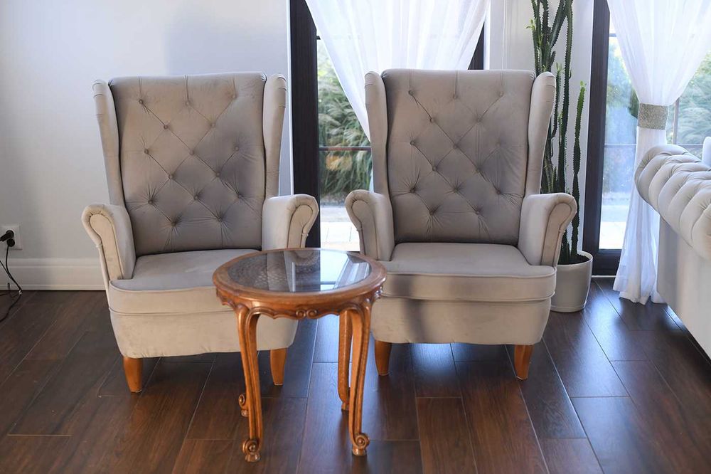 Sofa + 2 fotele uszaki, beżowy komplet pikowany, stan idealny