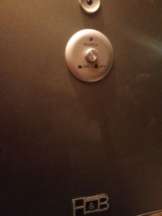 Sistema de cinema HCB