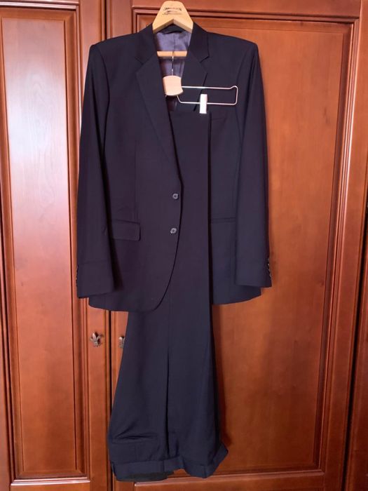 Продам дуже якісний чоловічий костюм. Тонка шерсть James Fashion