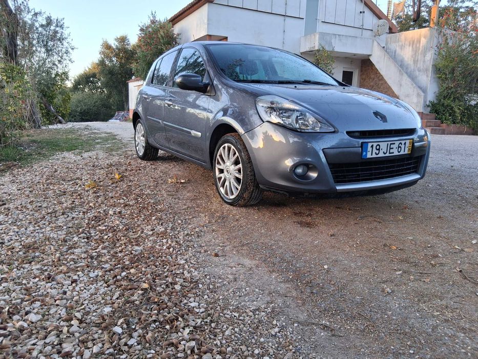 Renault clio c/ 140.623 Km de Maio 2010