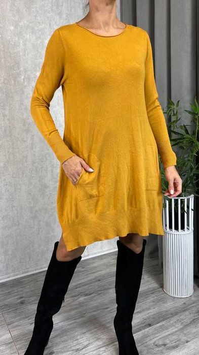 Sweter tunika musztardowy z kieszeniami i długim rękawem rozmiar 40