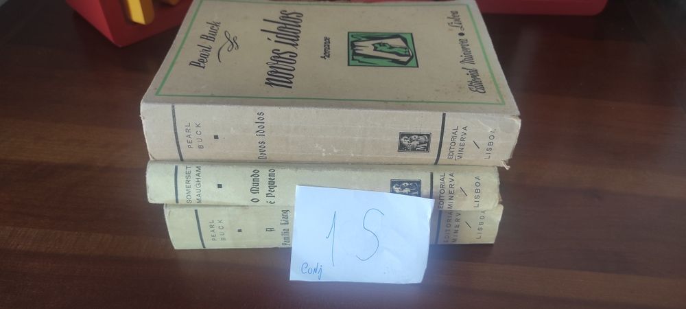 Conjunto editorial minerva