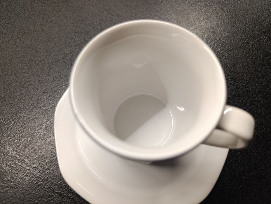 Filiżanka że spodkiem