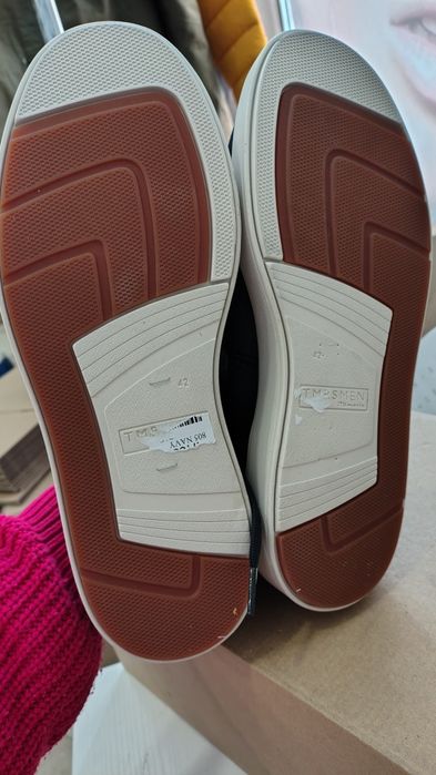 Tamaris męskie sneakersy rozmiar 42