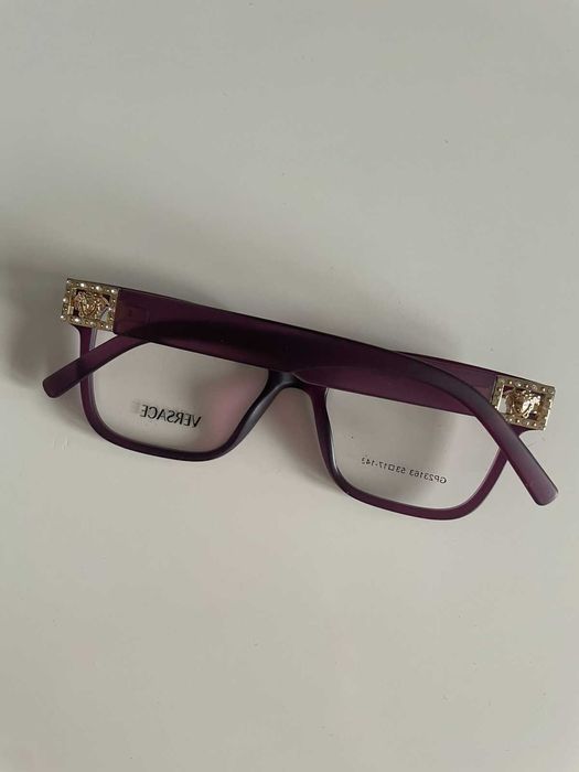 Stylowe, modne okulary oprawki, zerówki.