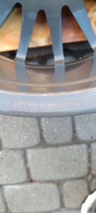 OZ Superturismo LM R17 5x112