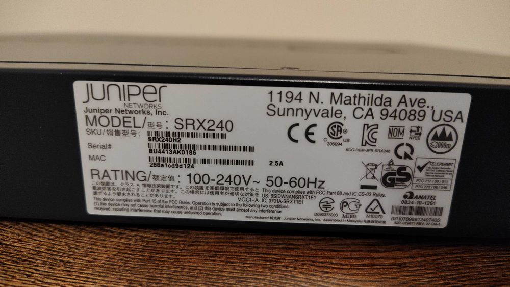 Juniper SRX240 H2