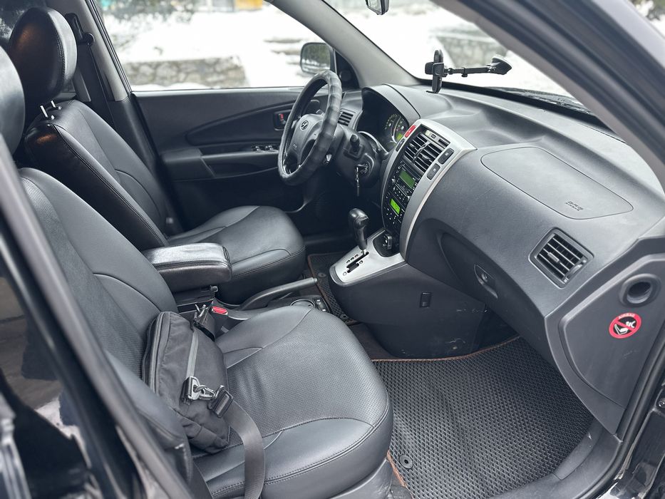 Hyundai Tucson Автомат Газ Полный привод