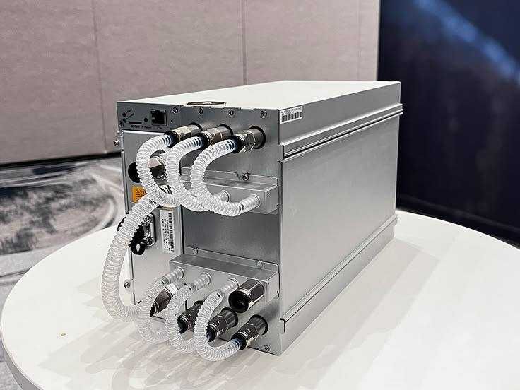 Asic-майнер Bitmain Antminer S21 XP Hyd 473 Th/s / 13$ у день ( валовий дохід )