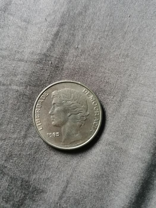 Moeda 25 escudos 1985