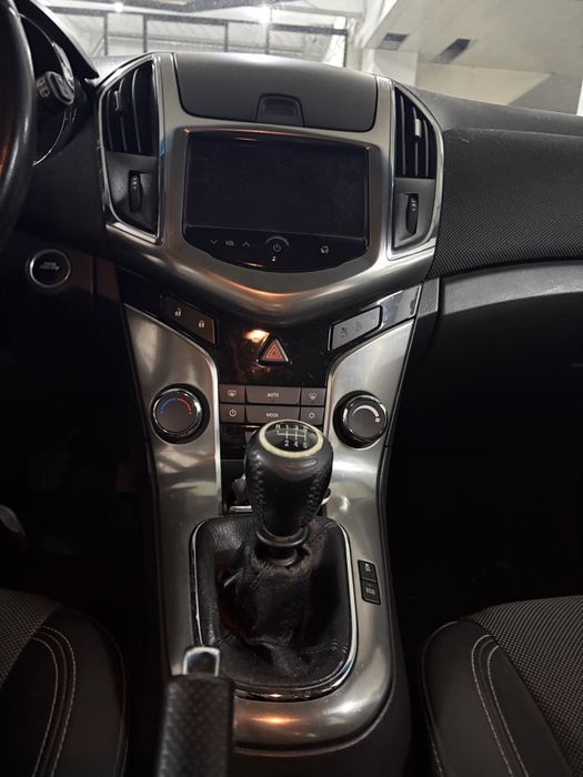 Chevrolet Cruze SW 1.7 VCDi LT