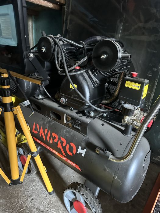 Компресор Дніпро-м