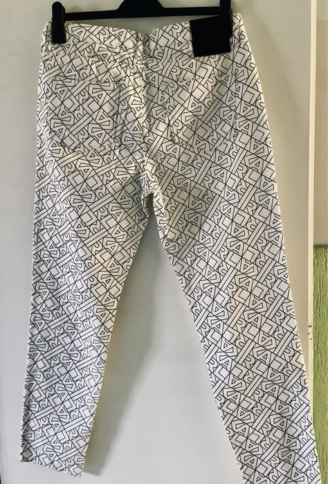 Karl Lagerfeld jeansy logowane, biale/czarne logo, rozmiar 29