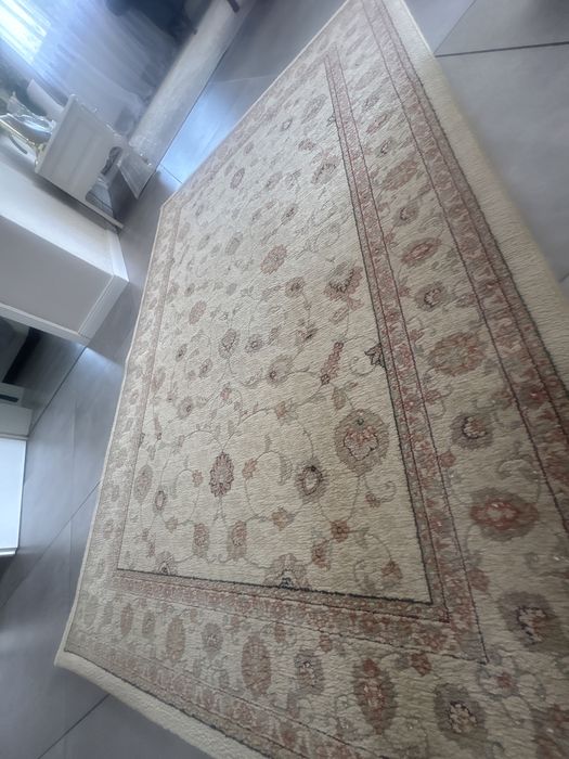 Cydny dywan 135/200 po pralni chemicznej j nowy