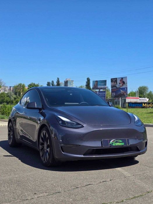 Tesla Model Y Dual Motor Performance 82 кВт 500 км запас (Перший внесок від 20%)