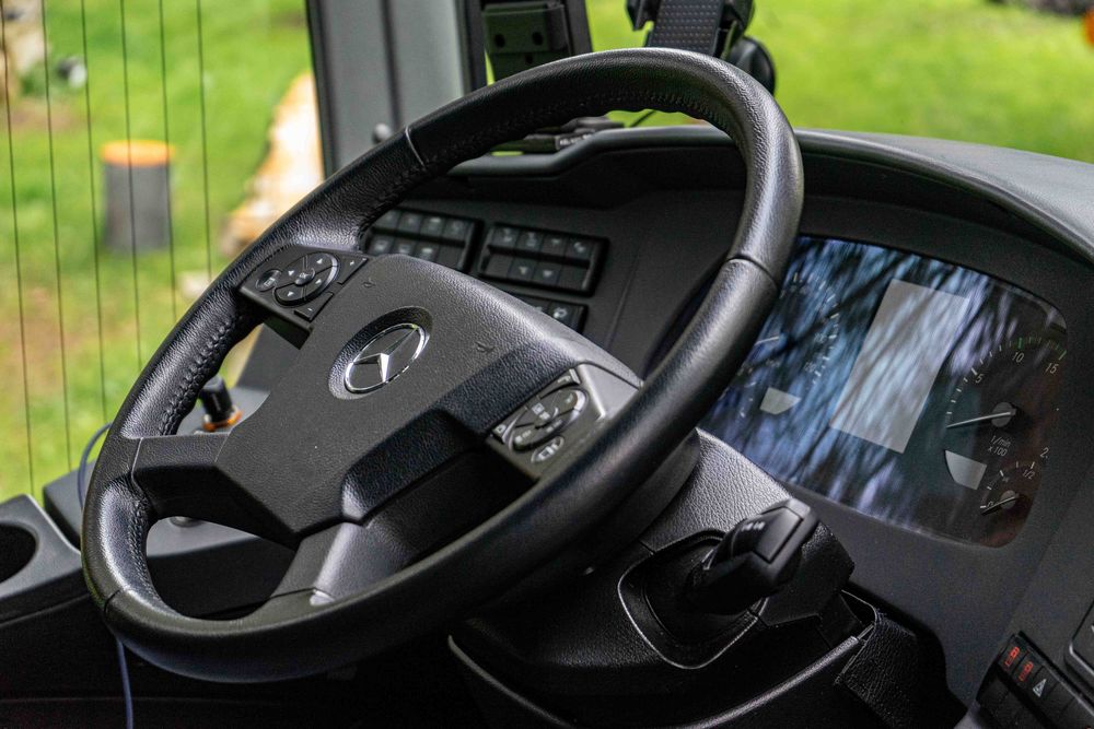 Wynajem autobusów i busów – przewozy krajowe i zagraniczne