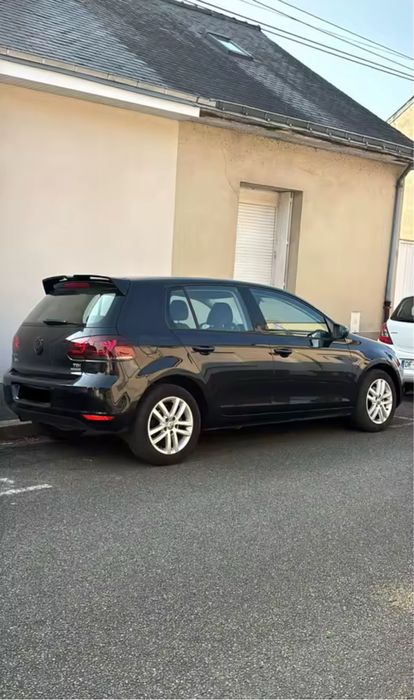 Spoiler Traseiro VW Golf 6 MK6 – Preto Brilhante