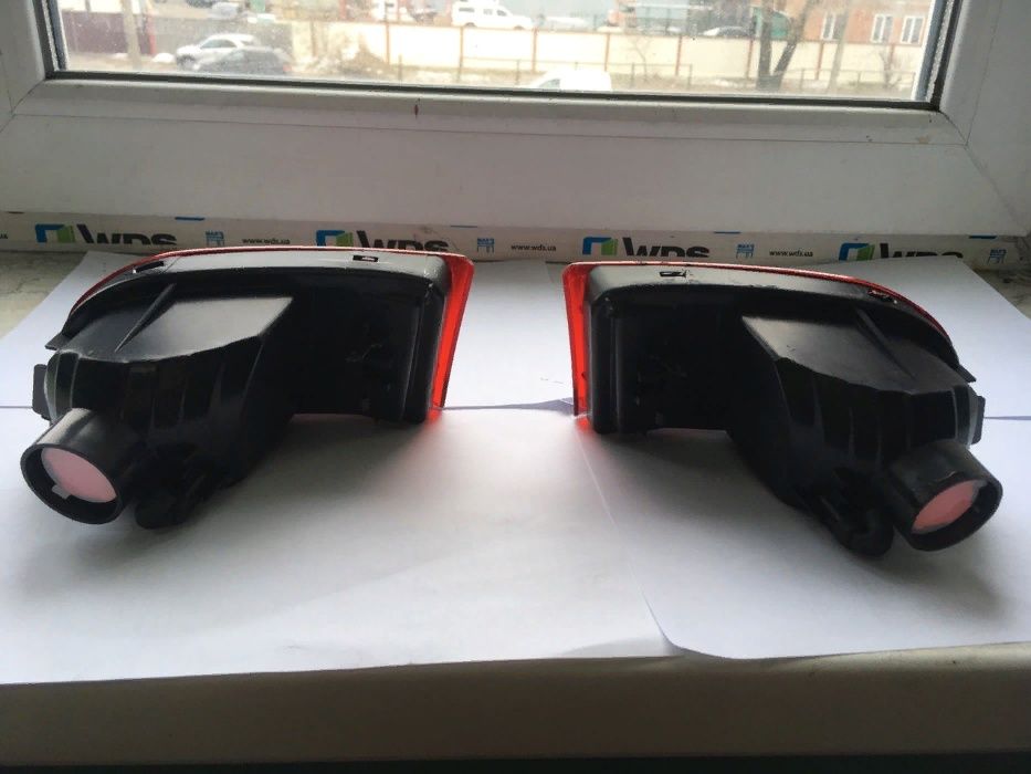 Задний фонарь,катафот на Toyota Land Cruiser Prado 120